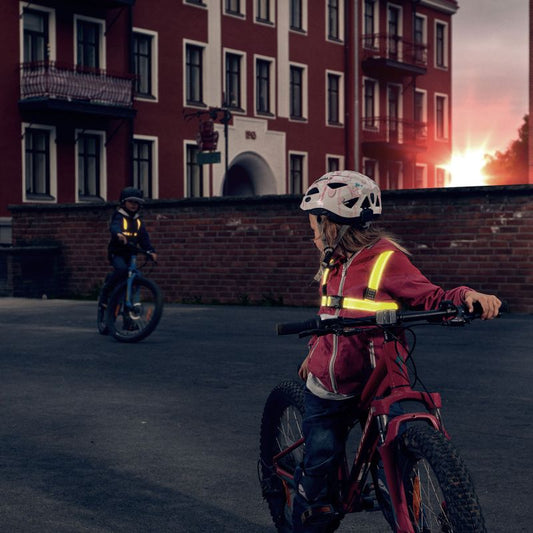 KIDS Led Light Vest by Save Lives Now